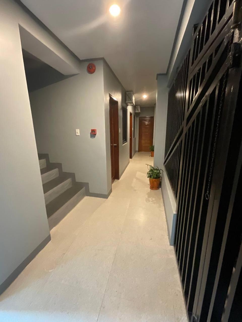 Halajo Bnb Transient Laoag Extérieur photo